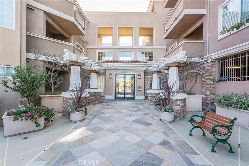 2750 Artesia #219, Redondo Beach, CA 90278