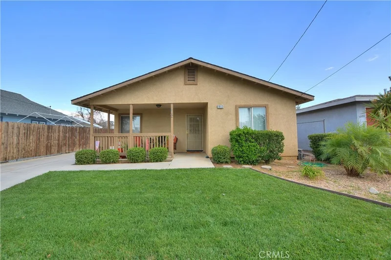 1012 Columbia, Redlands, CA 92374