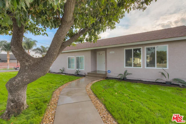 11403 Acala, San Fernando, CA 91340
