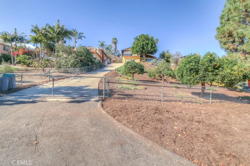 1155 York, Vista, CA 92084