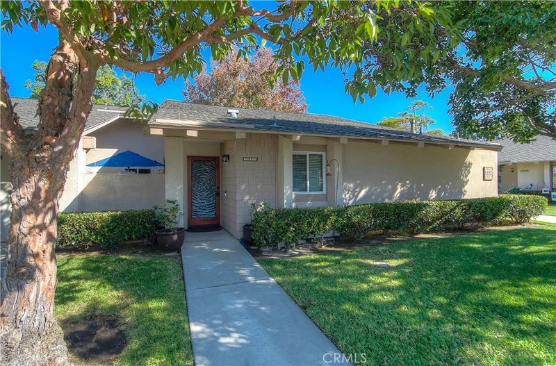 8932 Yolo #1302-D, Huntington Beach, CA 92646