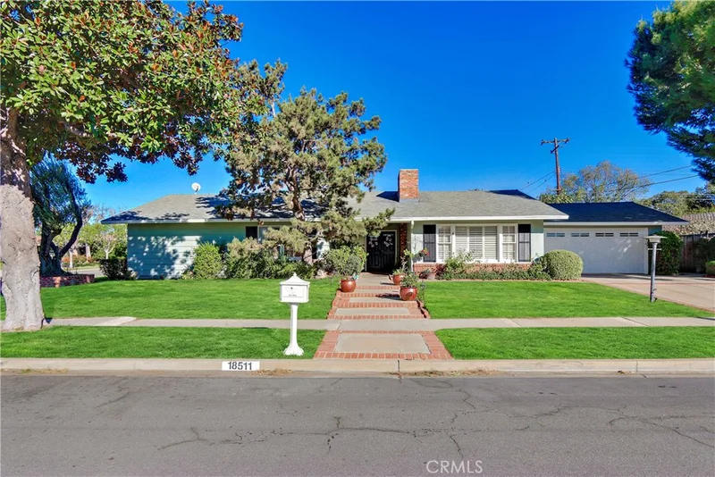 18511 Medford, North Tustin, CA 92705