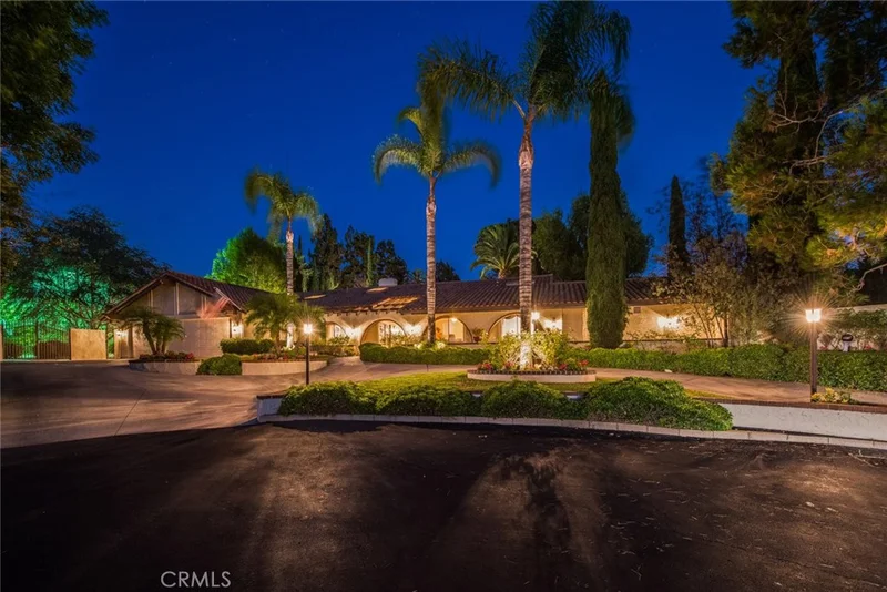 11660 Arroyo Avenue, North Tustin, CA 92705