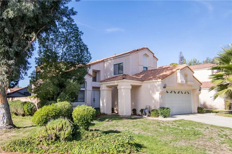 1231 Via Palermo, Redlands, CA 92374