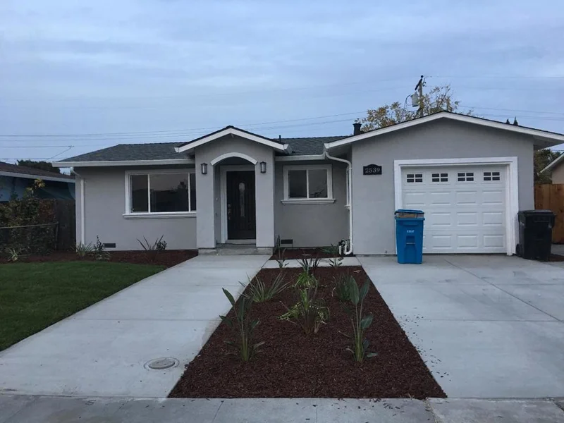 2539 Moraine, Santa Clara, CA 95051