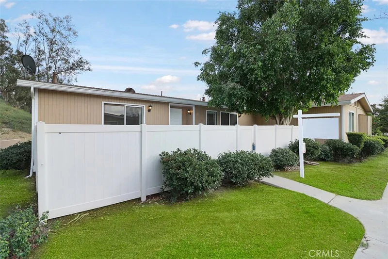 25735 Via Lomas #129, Laguna Hills, CA 92653
