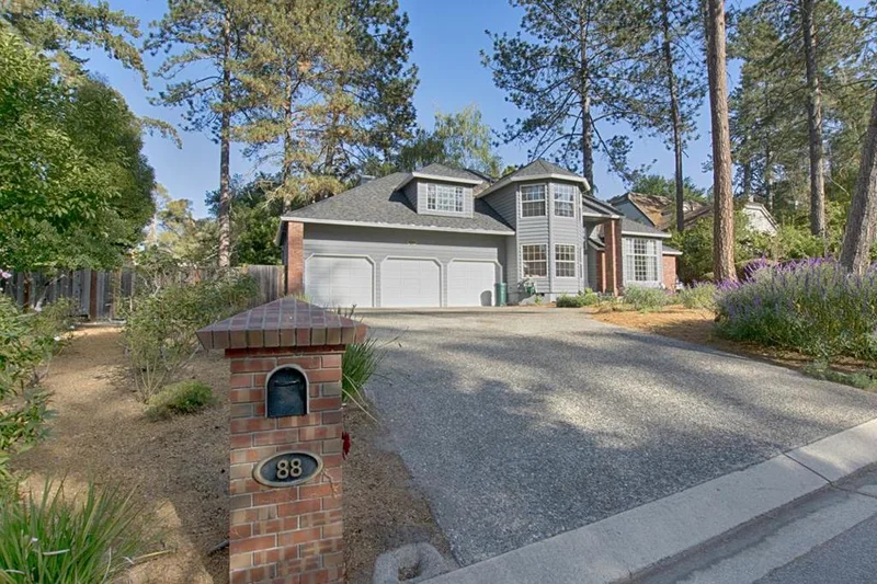 88 Tan Oak, Scotts Valley, CA 95066