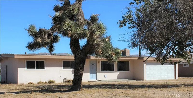 7799 Corona Avenue, Hesperia, CA 92345