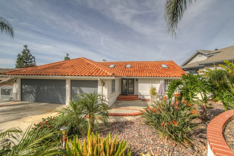 22900 Gold Rush, Canyon Lake, CA 92587