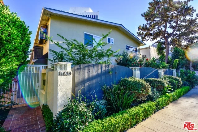 11634 Gorham #205, Los Angeles, CA 90049