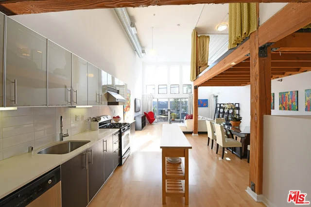 4215 Glencoe #106, Marina Del Rey, CA 90292