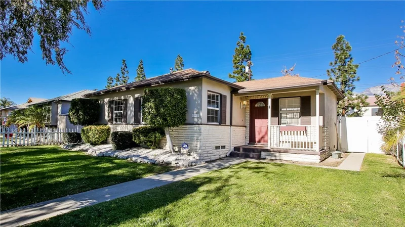 1041 Mesa, Upland, CA 91786