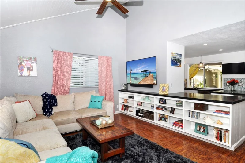 22862 Caminito Oro #122, Laguna Hills, CA 92653
