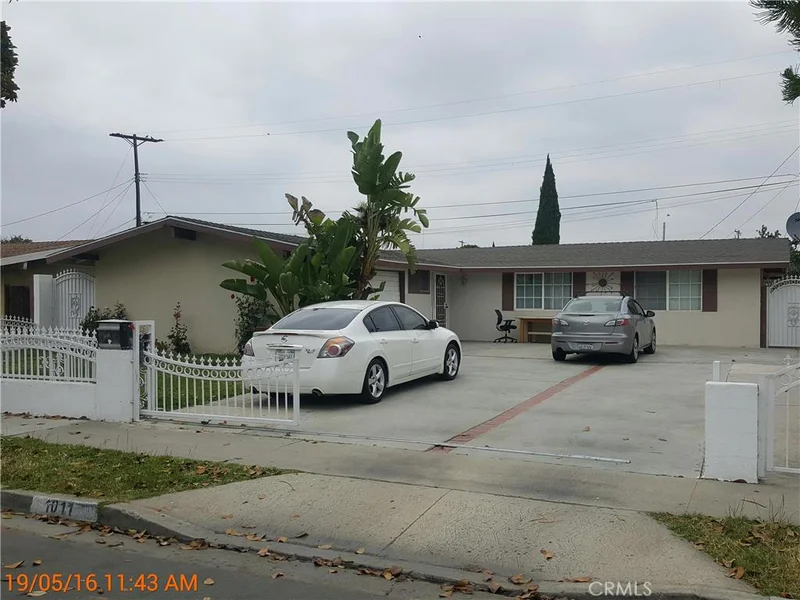 1011 Laguna, Anaheim, CA 92801