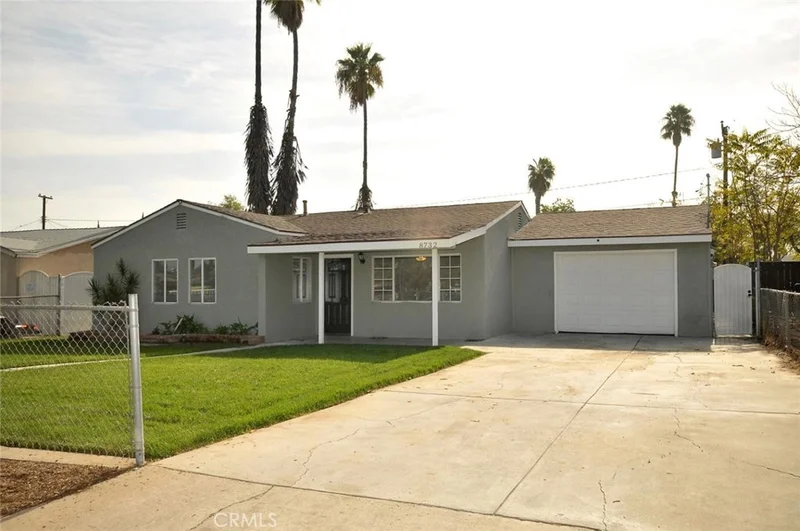 8732 Bruce, Riverside, CA 92503
