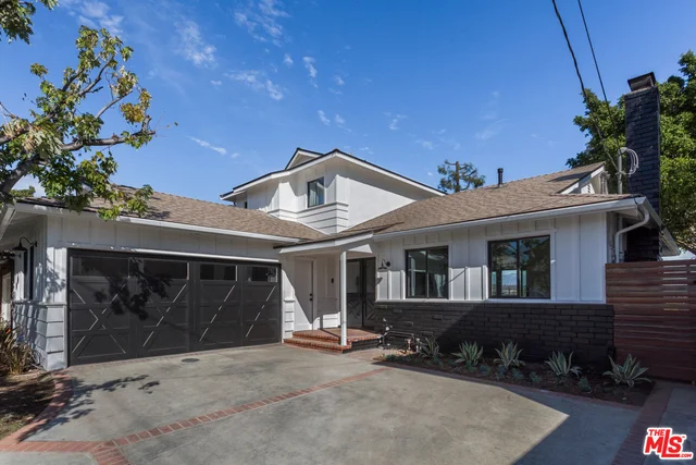 4520 El Reposo, Los Angeles, CA 90065