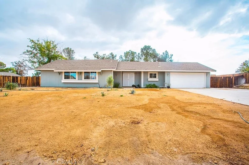 11835 Old Ranch, Victorville, CA 92392