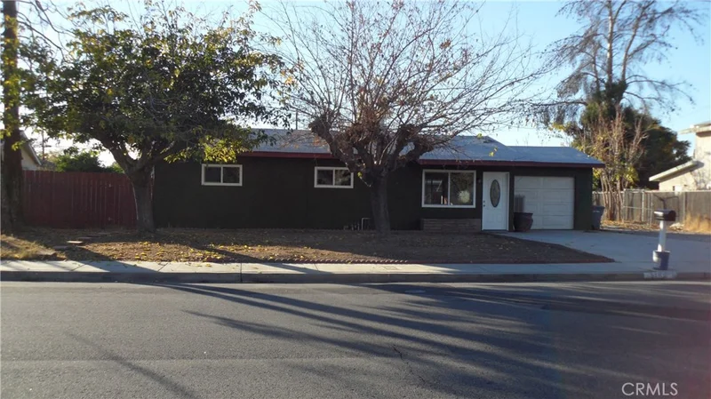 518 S Vernon Avenue, San Jacinto, CA 92583