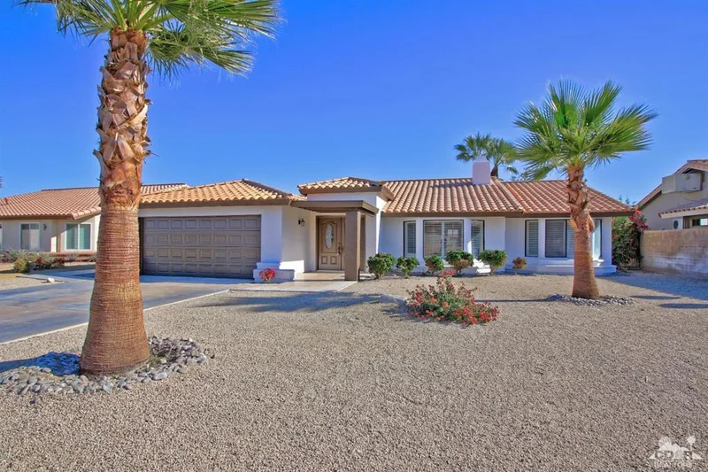 43350 Warner, Palm Desert, CA 92211