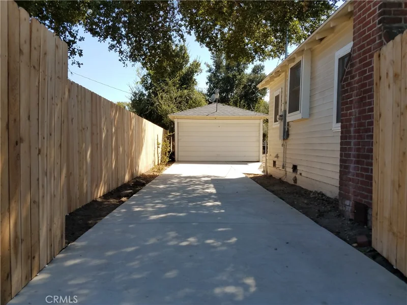 522 San Francisco, Pomona, CA 91767
