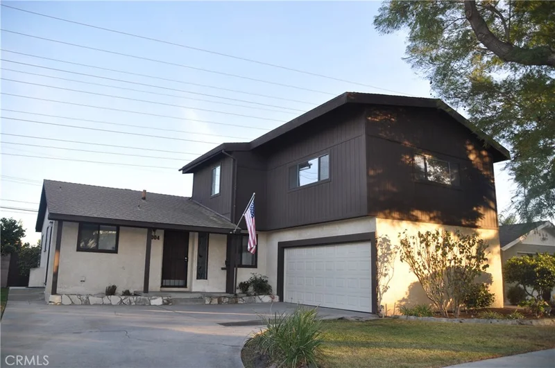 1004 Stevely, Long Beach, CA 90815