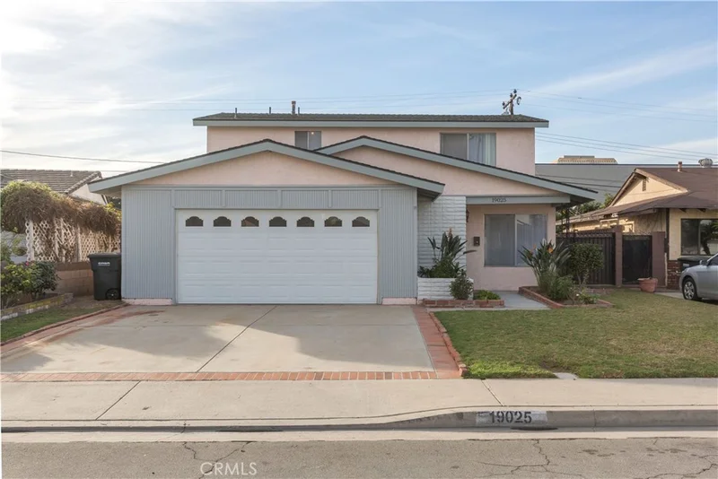19025 Elaine, Artesia, CA 90701