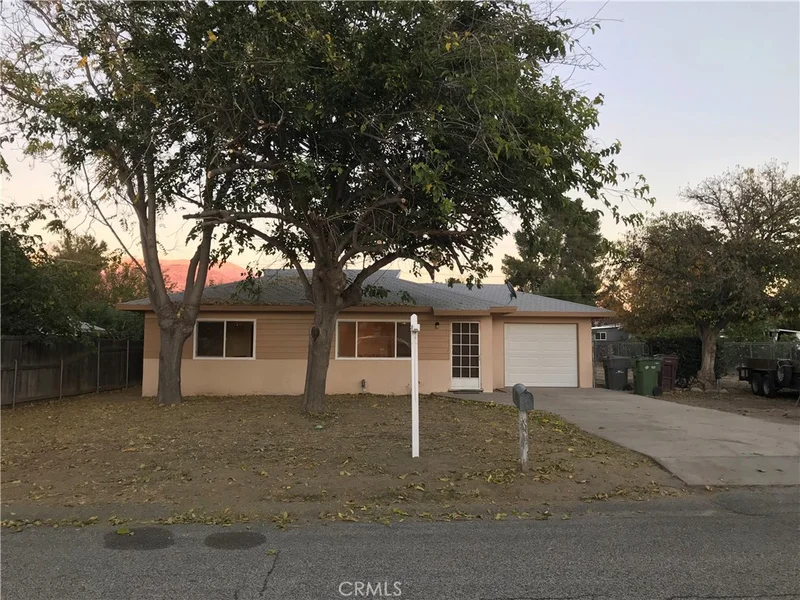 25606 5th, Hemet, CA 92544