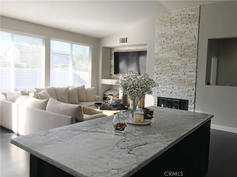 27215 Buffalo, Corona, CA 92883