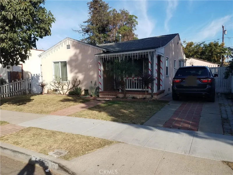 5510 Lewis, Long Beach, CA 90805