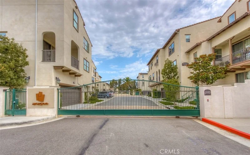 3000 19th #105, Signal Hill, CA 90755