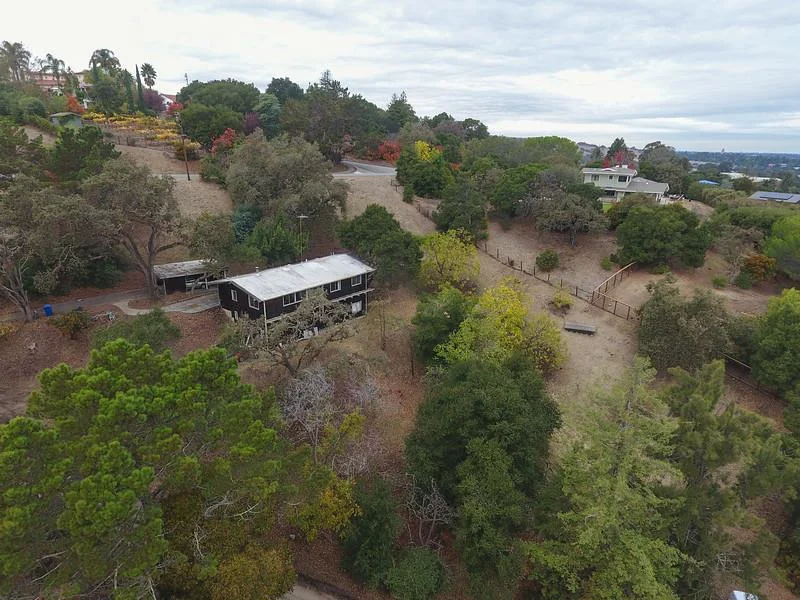 26896 Alejandro, Los Altos Hills, CA 94022