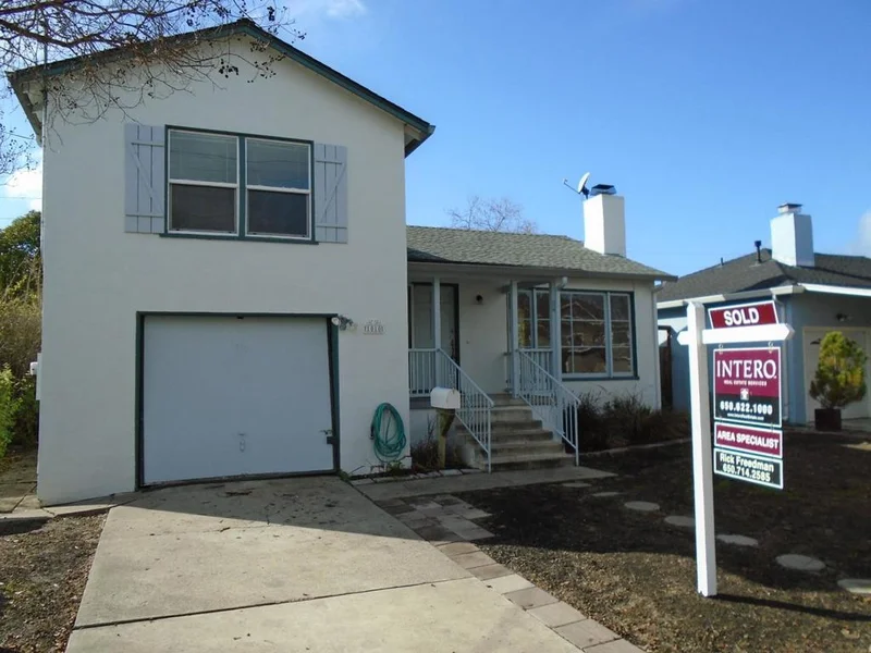 1010 Ruby, Redwood City, CA 94061