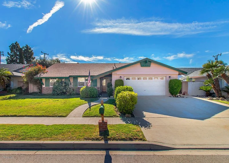 2942 Racine, Simi Valley, CA 93065
