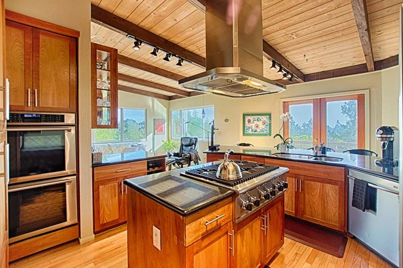 52 Tanglewood, Santa Cruz, CA 95060