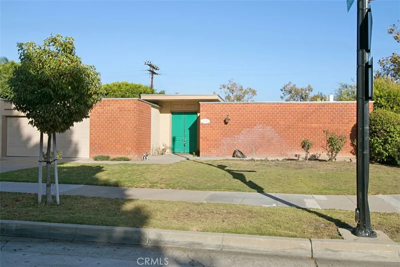 2705 Flower, Santa Ana, CA 92706