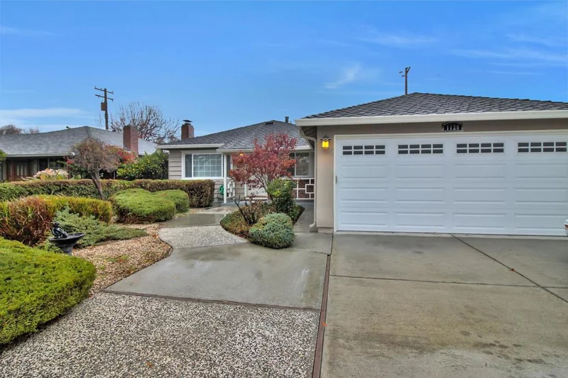 1129 Las Palmas, Santa Clara, CA 95051