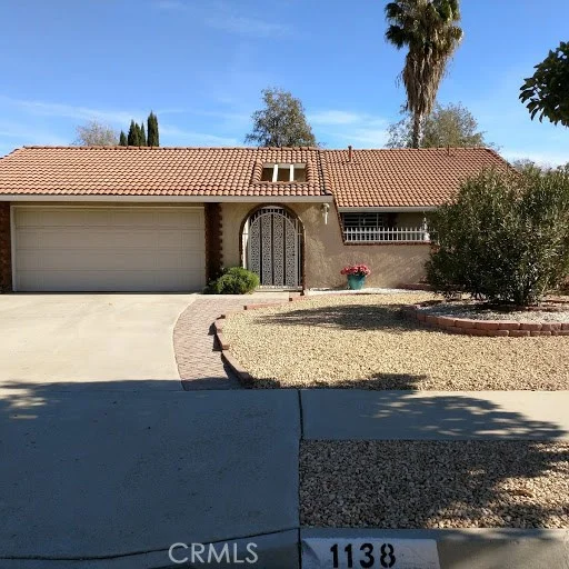 1138 Bottle Tree, Hemet, CA 92545