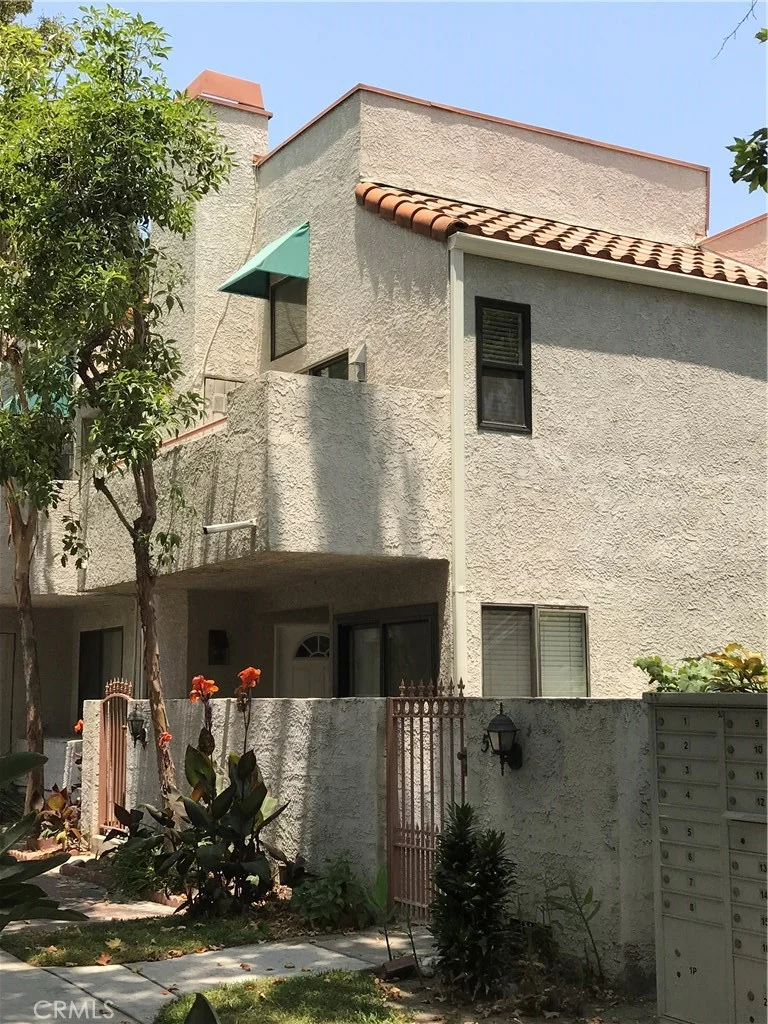 552 Park Shadow, Baldwin Park, CA 91706