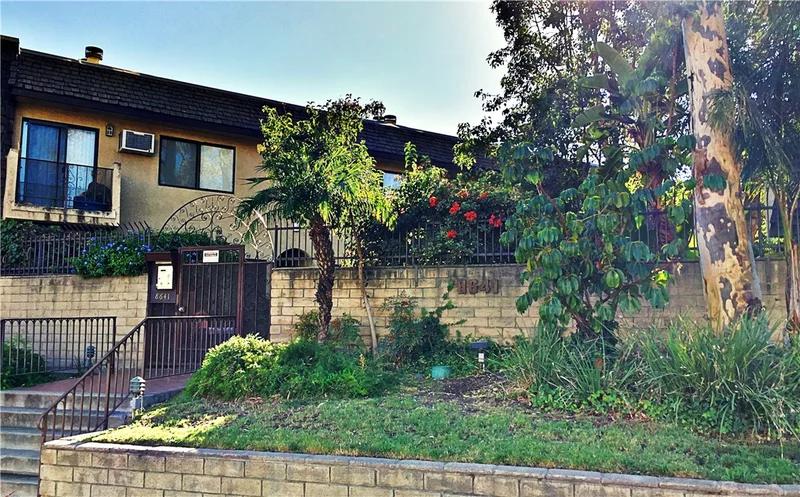 8641 Glenoaks #116, Sun Valley, CA 91352