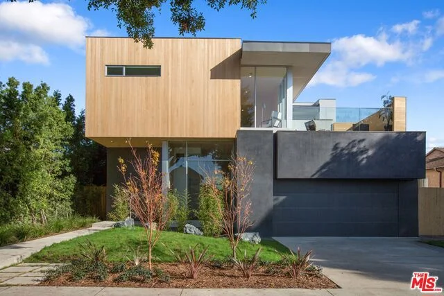 4336 Le Bourget, Culver City, CA 90232
