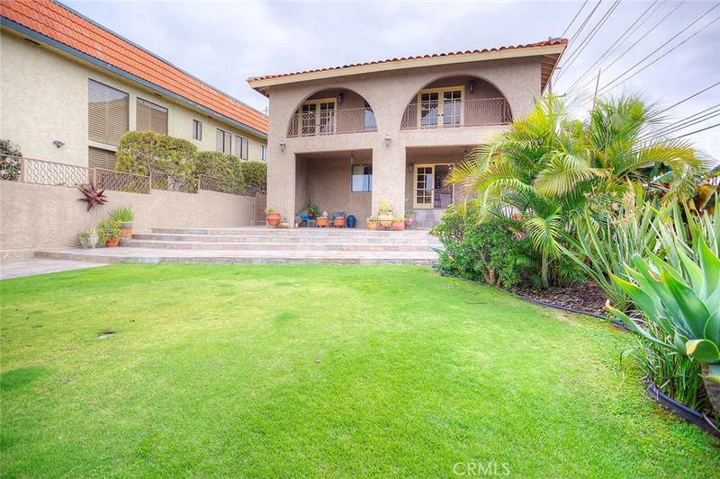 5475 Colorado, Long Beach, CA 90814