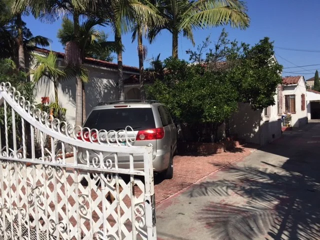 271 45th, Los Angeles, CA 90011