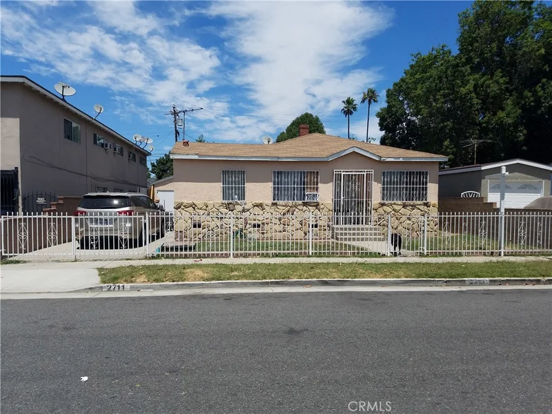 2711 Monroe, Carson, CA 90810