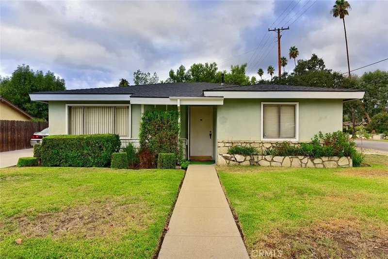 103 Cedarwood, Glendora, CA 91741