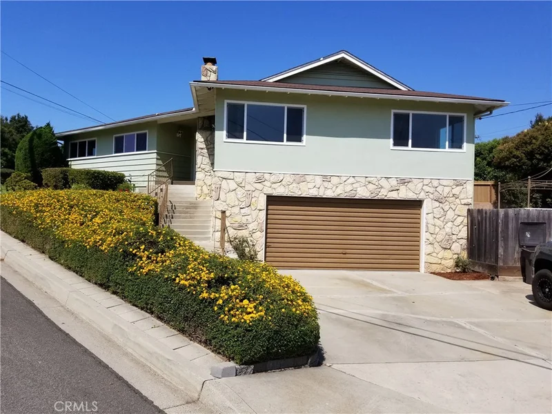 1185 Ritchie, Grover Beach, CA 93433
