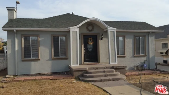 1026 Victoria, Los Angeles, CA 90019