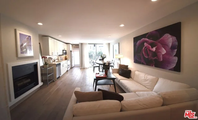 6151 Orange #107, Los Angeles, CA 90048