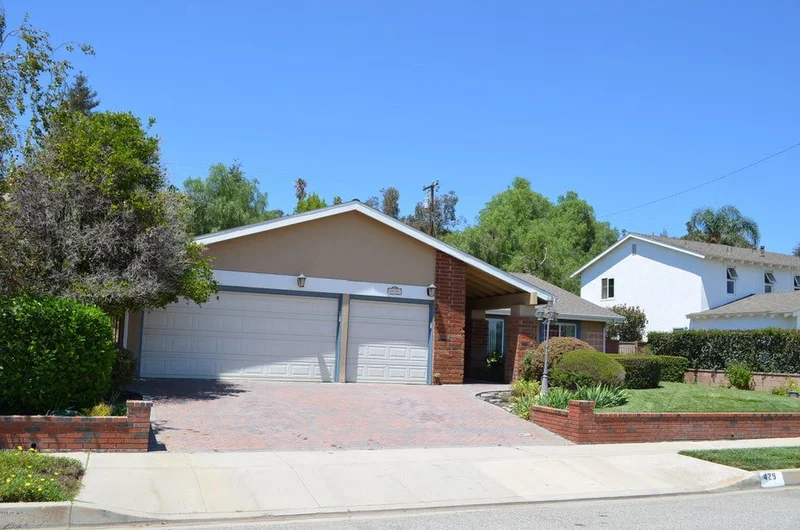 429 Calle Higuera, Camarillo, CA 93010