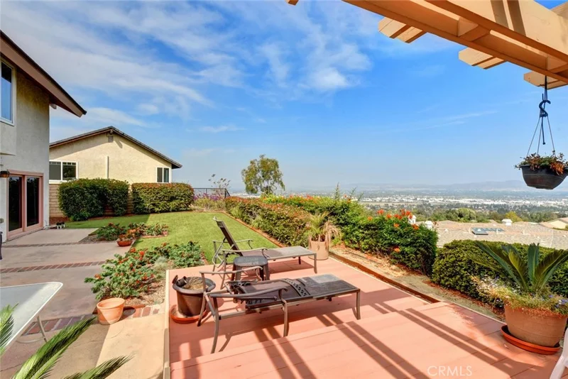 4299 Ranch Gate, Anaheim Hills, CA 92807