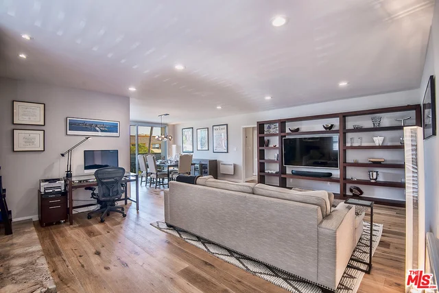 520 Montana #301, Santa Monica, CA 90403